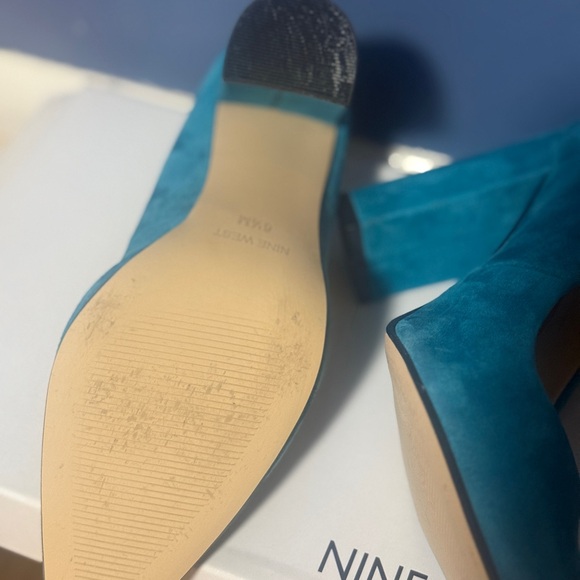 Nine West Blue Heels - Picture 3 of 3
